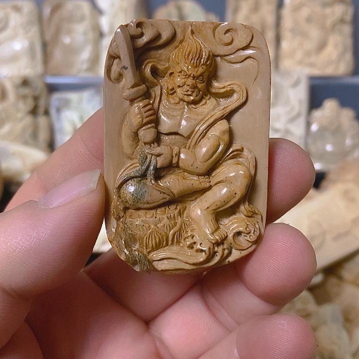 张*翼天然猛犸牙雕刻残次品