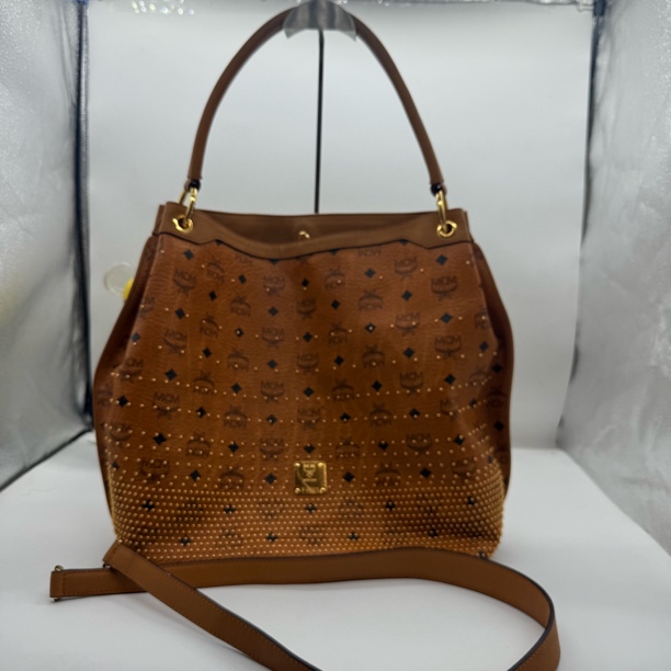 95新 MCM 奢得/干邑色水桶包121921