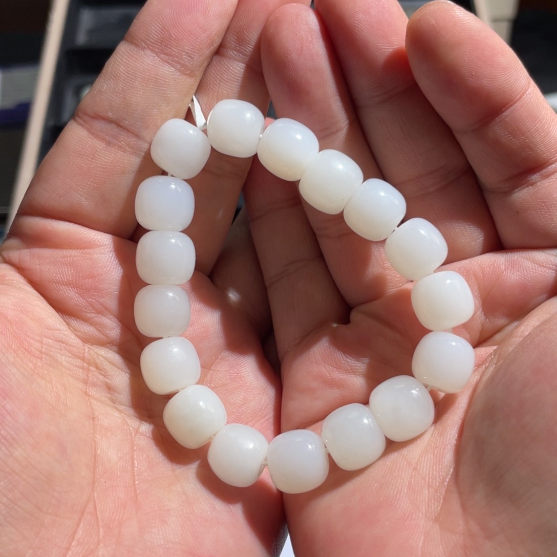 和田玉未镶嵌吊坠(不含链)豆*哥