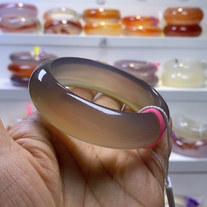 玛瑙/玉髓手镯未镶嵌