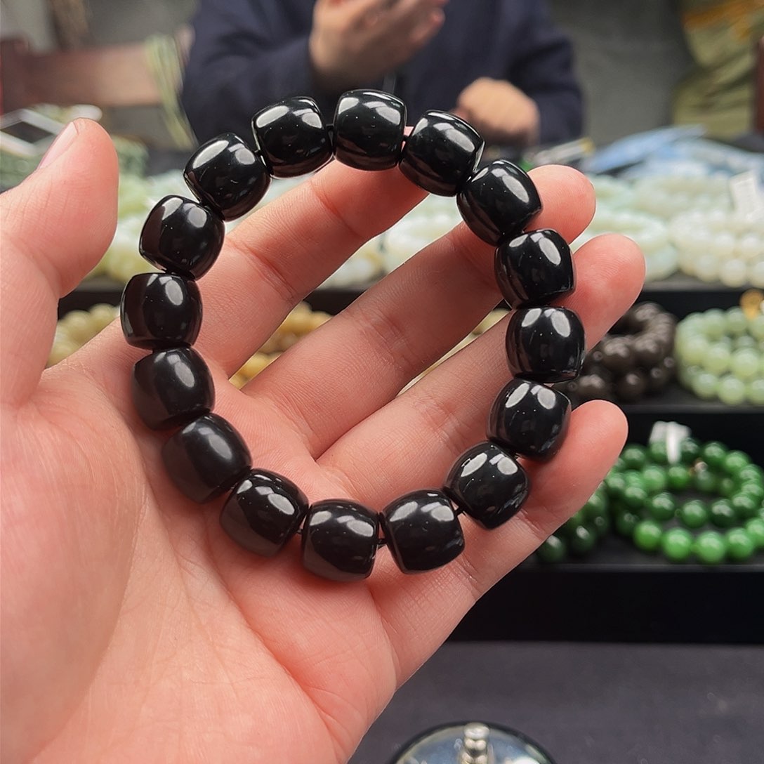 和田玉手串未镶嵌