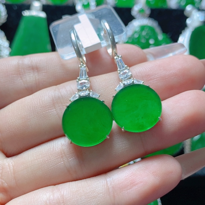 翡翠颈饰银S925镶嵌              