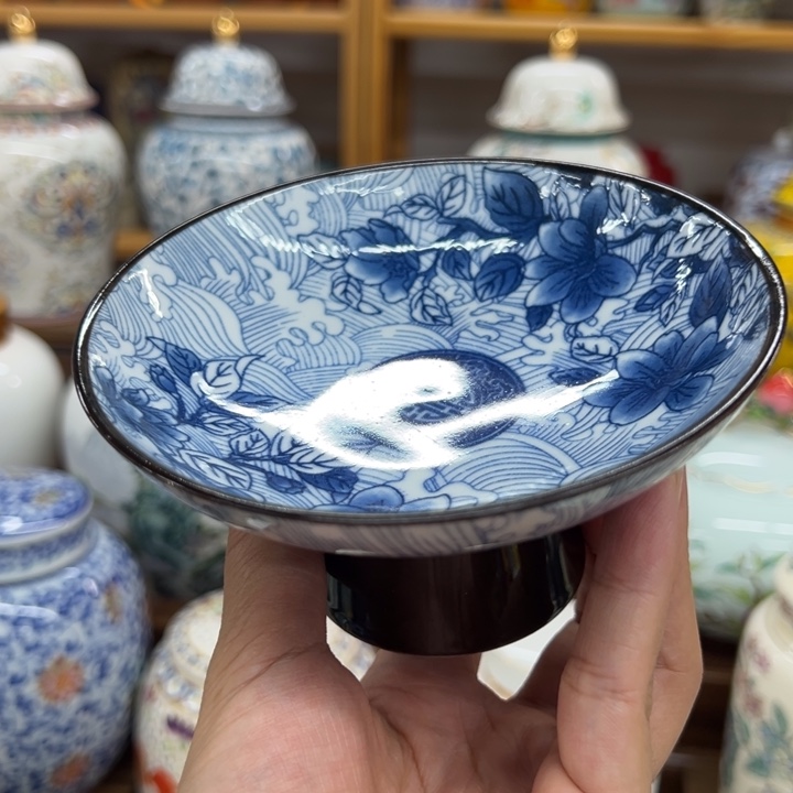 高端陶瓷茶叶密封罐