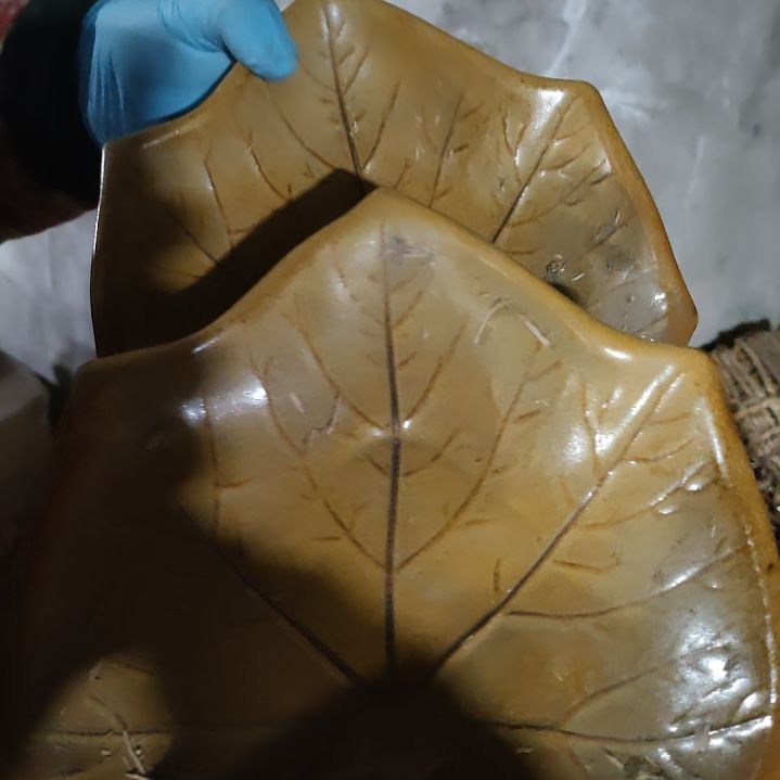 摆件陶瓷盘子碗啥都有