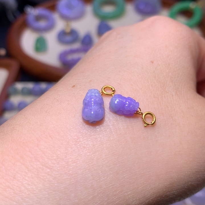 翡翠颈饰18K金镶嵌红妖紫貔貅