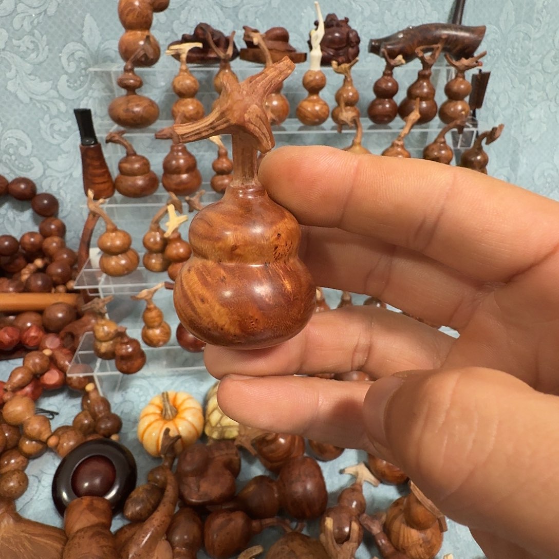 我****木火琉璃手工雕刻葫芦