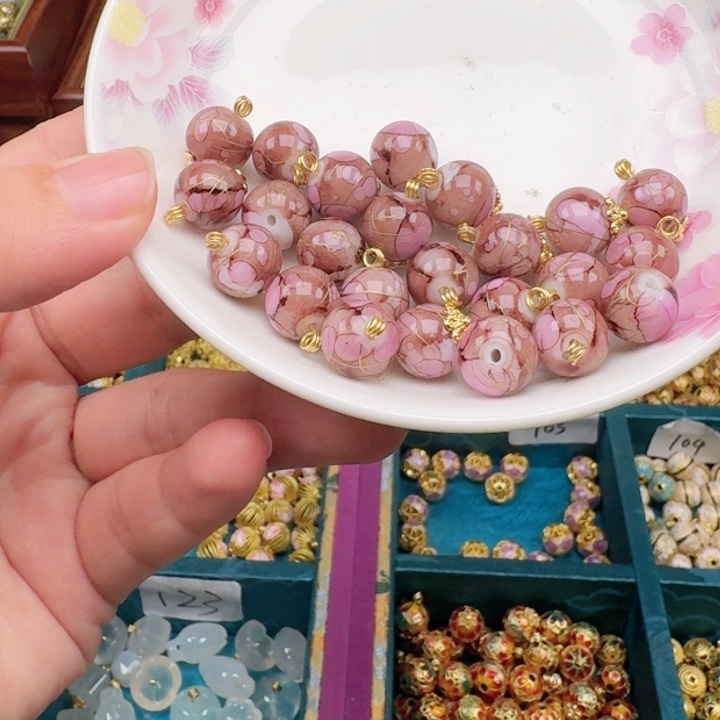 非遗传承手工圆珠扣