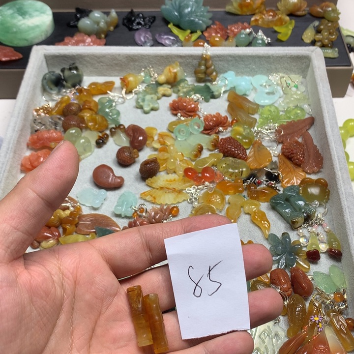 蛇纹石玉耳钉足银镀金镶嵌酷**琪