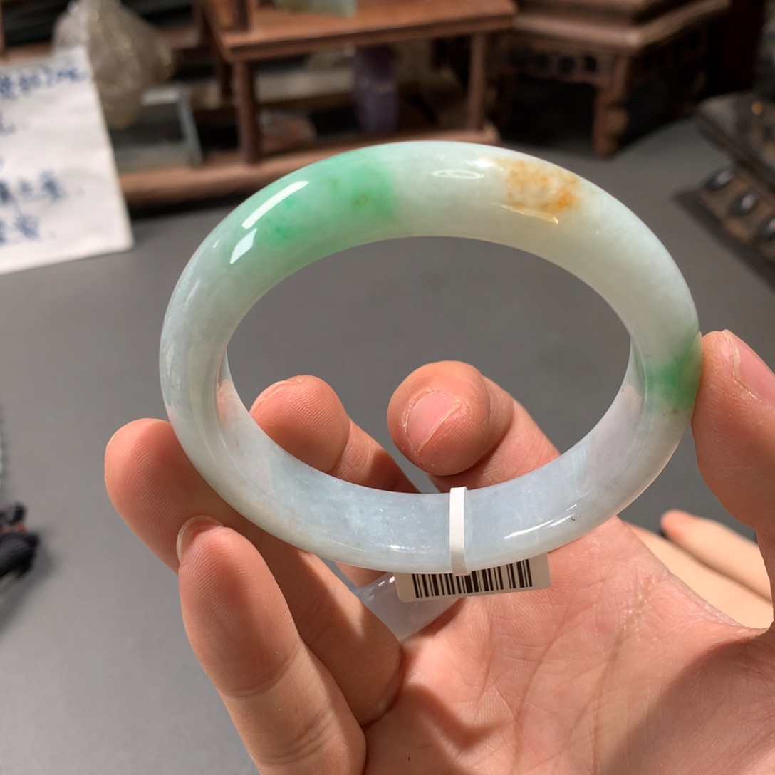翡翠手镯未镶嵌54.7圈口