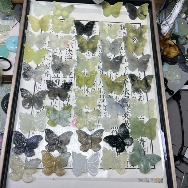 岫玉蝴蝶吊坠，偏远地区不包邮