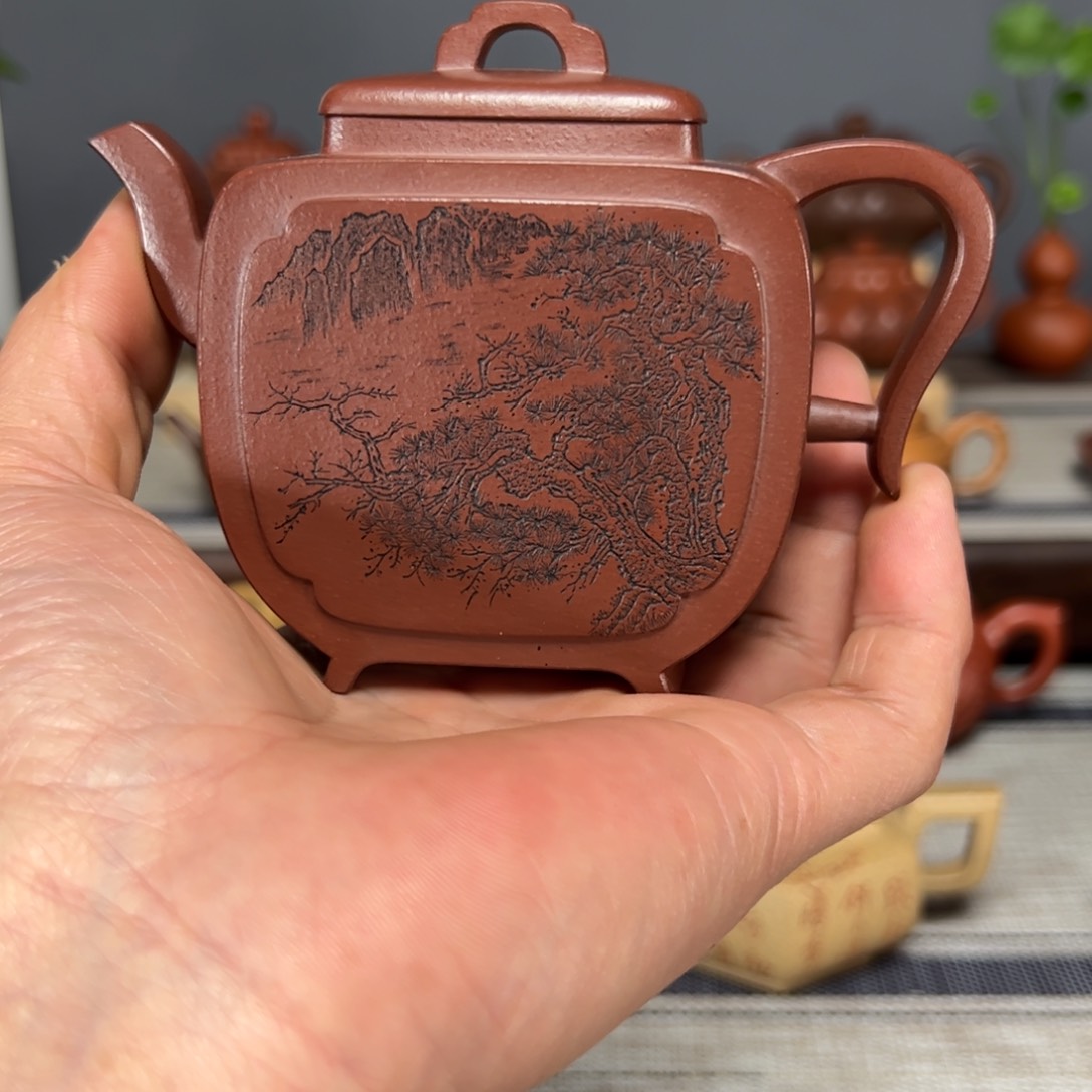 茶壶紫砂R****?全手工原矿泥料容量210c c