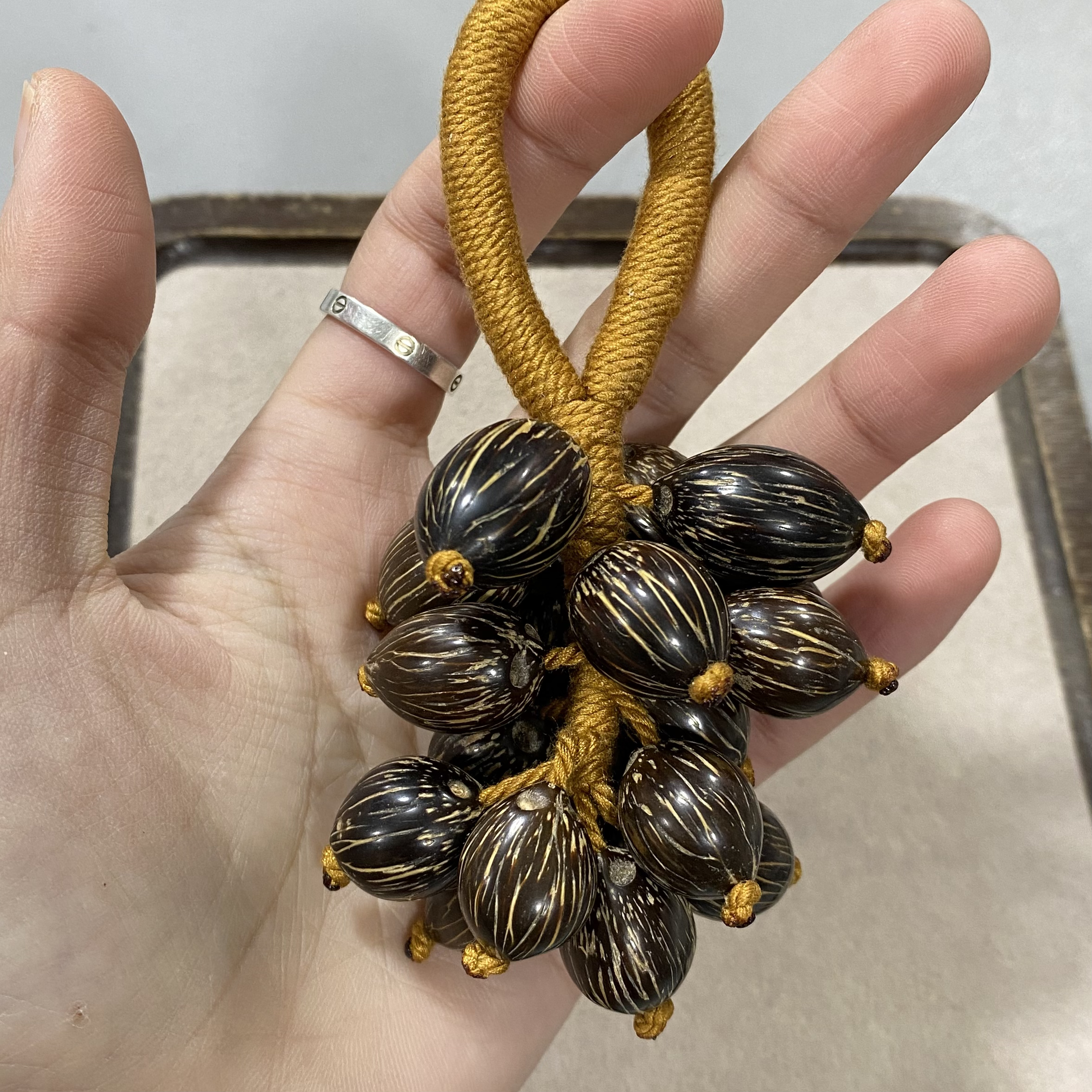 A352紫金鼠葡萄串挂件单个
