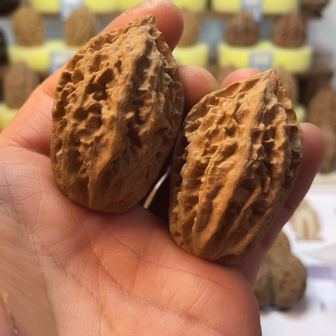 桃核吊坠秋子花瓶柳叶