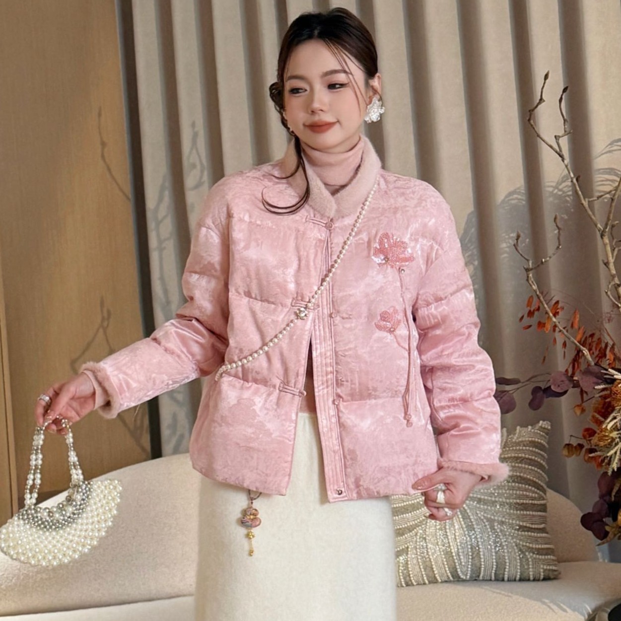 【锦衣服饰】BDYL 5523 (8627)新中式新国标90绒拼接毛边提花羽绒服