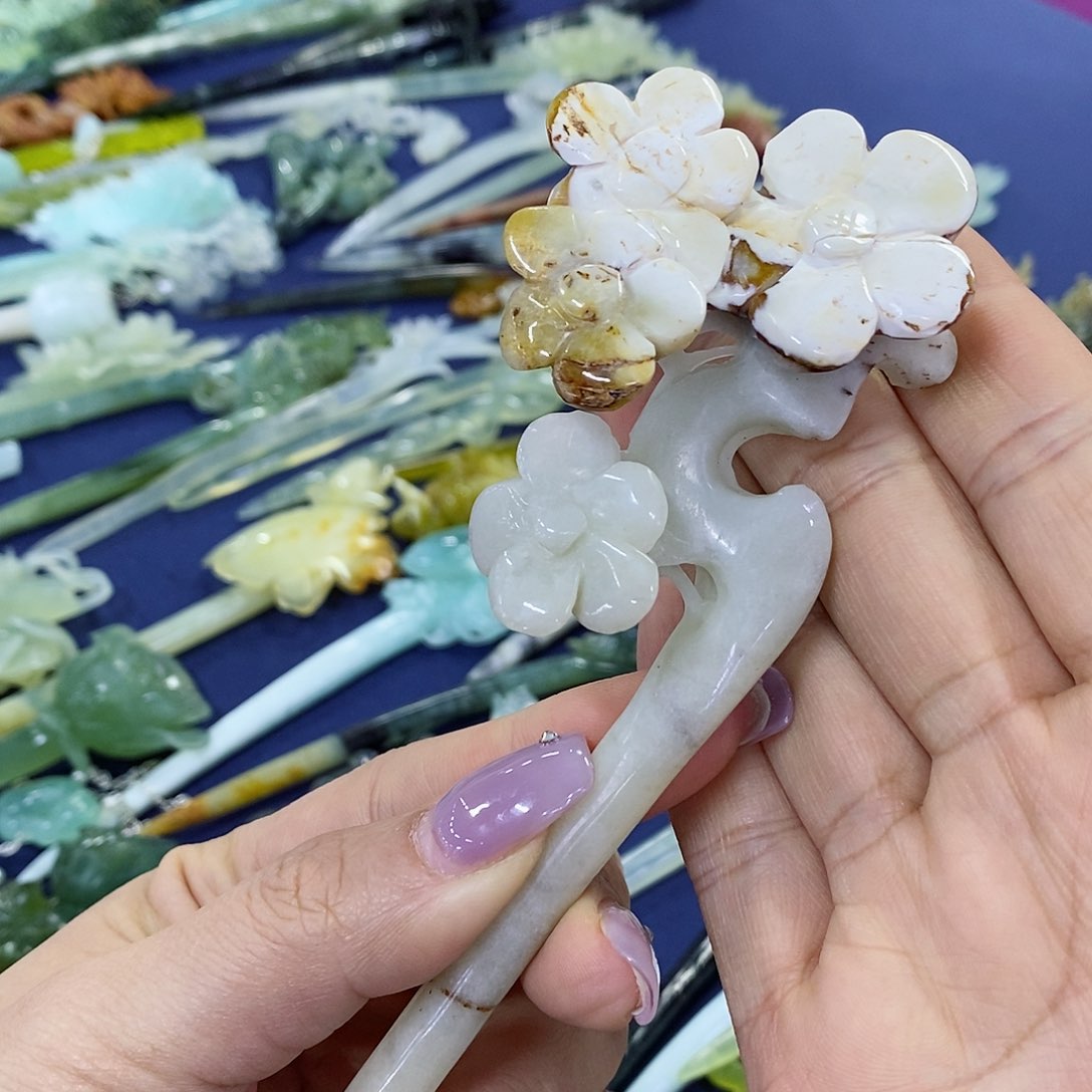 蛇纹石玉发簪未镶嵌