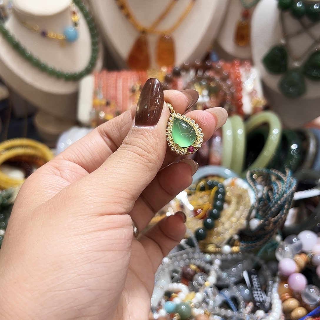 银S925镀金镶嵌戒指玛瑙/玉髓兔**宝