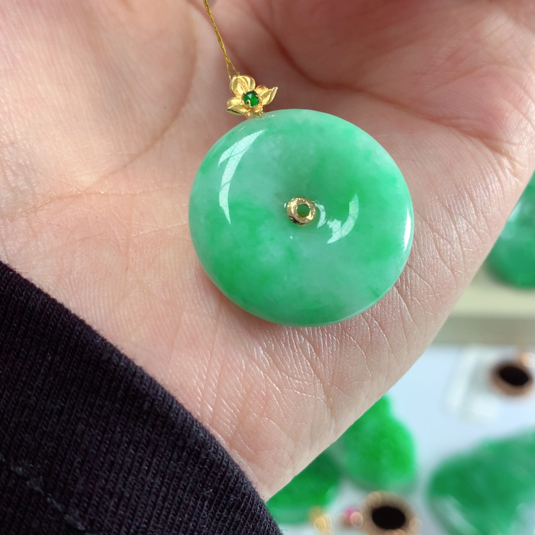翡翠18K金镶嵌吊坠(不含链)