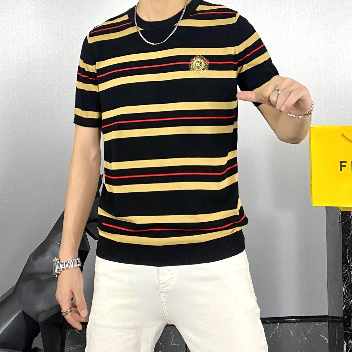 欧洲站秋冬新款条纹短袖针织衫男士休闲时尚潮流修身圆领百搭上衣