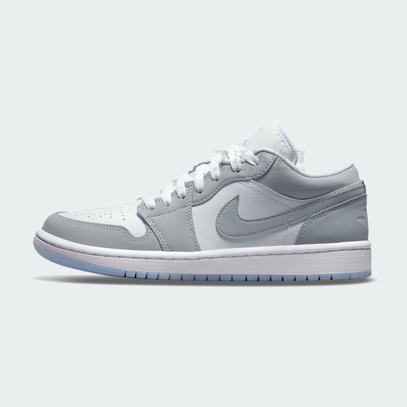 NIKE/耐克Jordan Air Jordan 1防滑低帮复古篮球鞋灰白DC0774-105