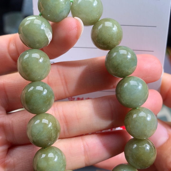 翡翠未镶嵌颈饰手串