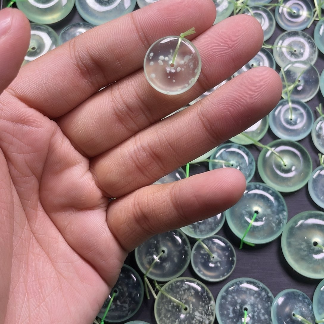 滴***橘蛇纹石玉合金颈饰