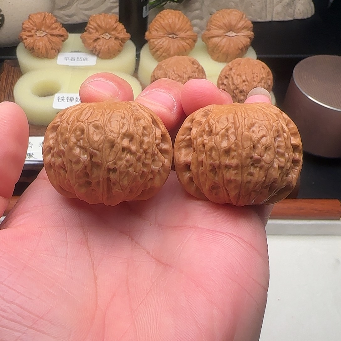 文玩核桃吊坠铁锤妹妹