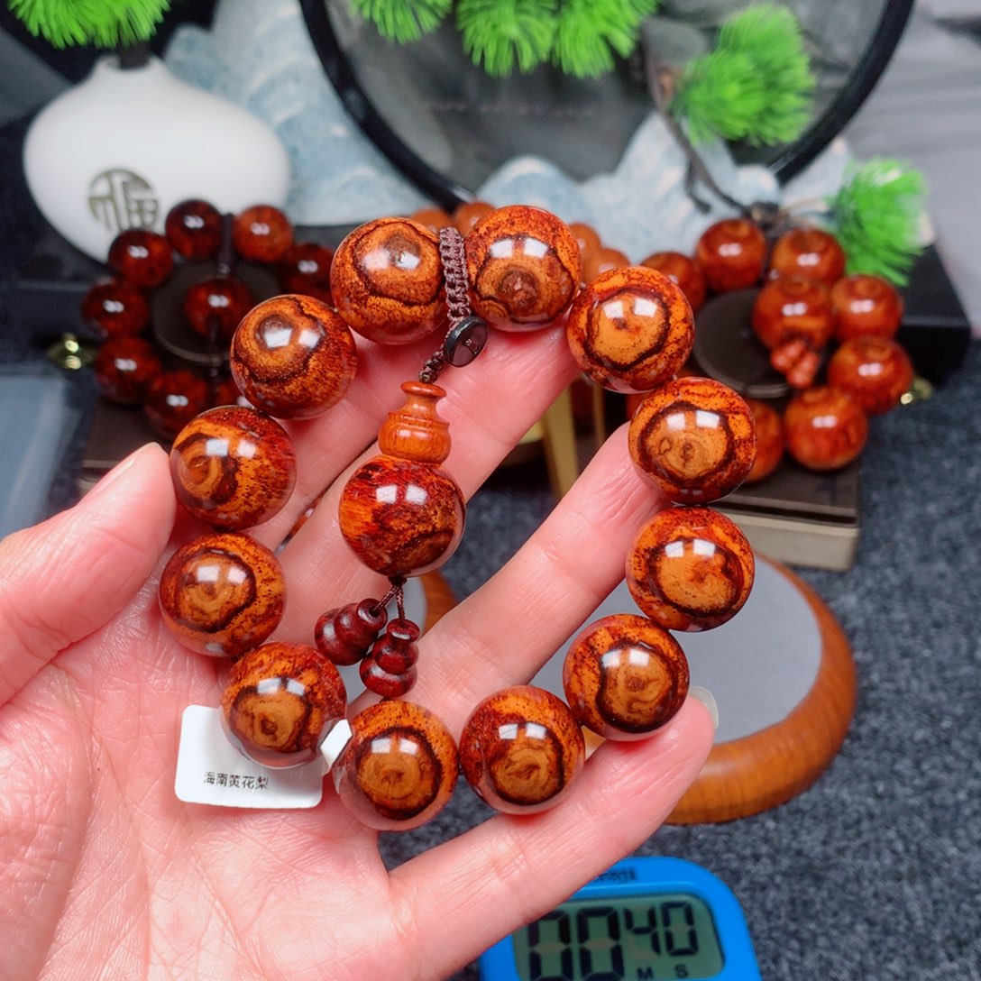 s***o黄花梨/降香黄檀万10f