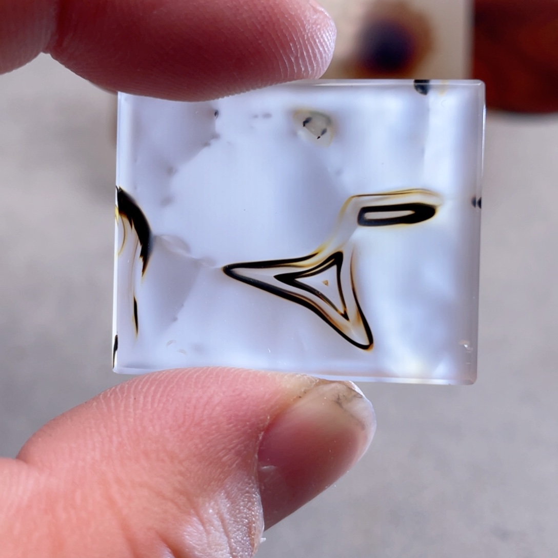 【闪购商品】玛瑙/玉髓颈饰合金