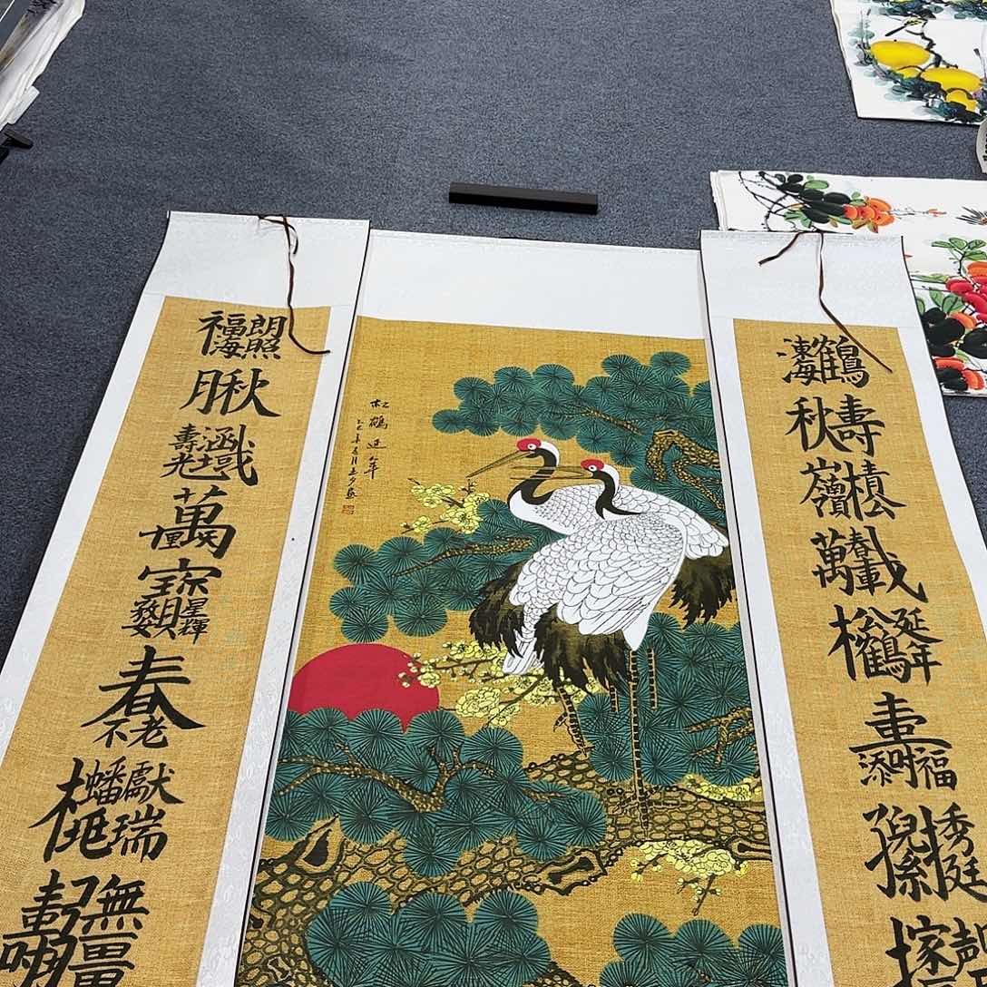 国画作品小姐姐放漏中