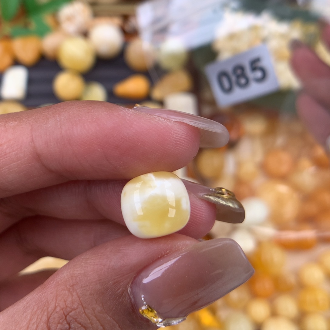 琥珀珠宝奇石未镶嵌11