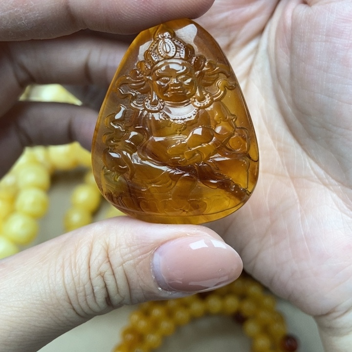 未镶嵌琥珀珠宝奇石