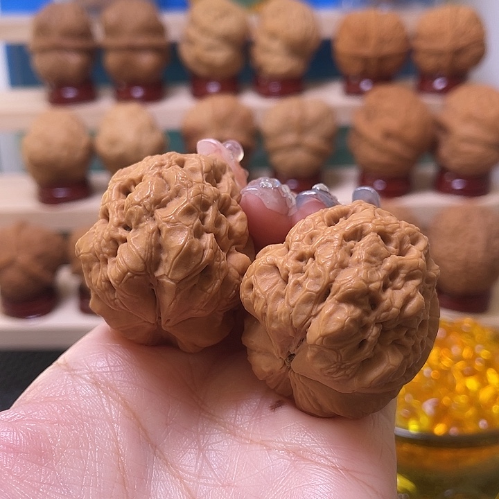 芋***菌吊坠文玩核桃38mieba65