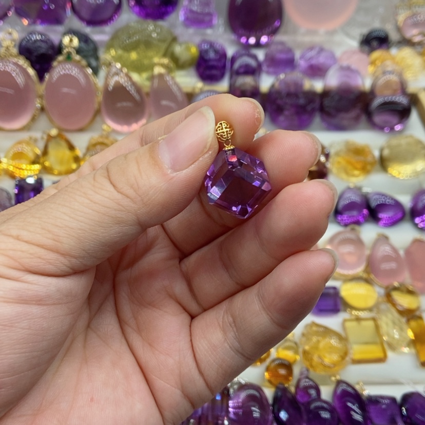 【闪购商品】水晶水晶吊坠18K金镶嵌