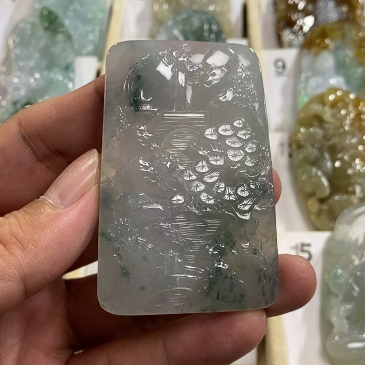 颈饰未镶嵌翡翠山水