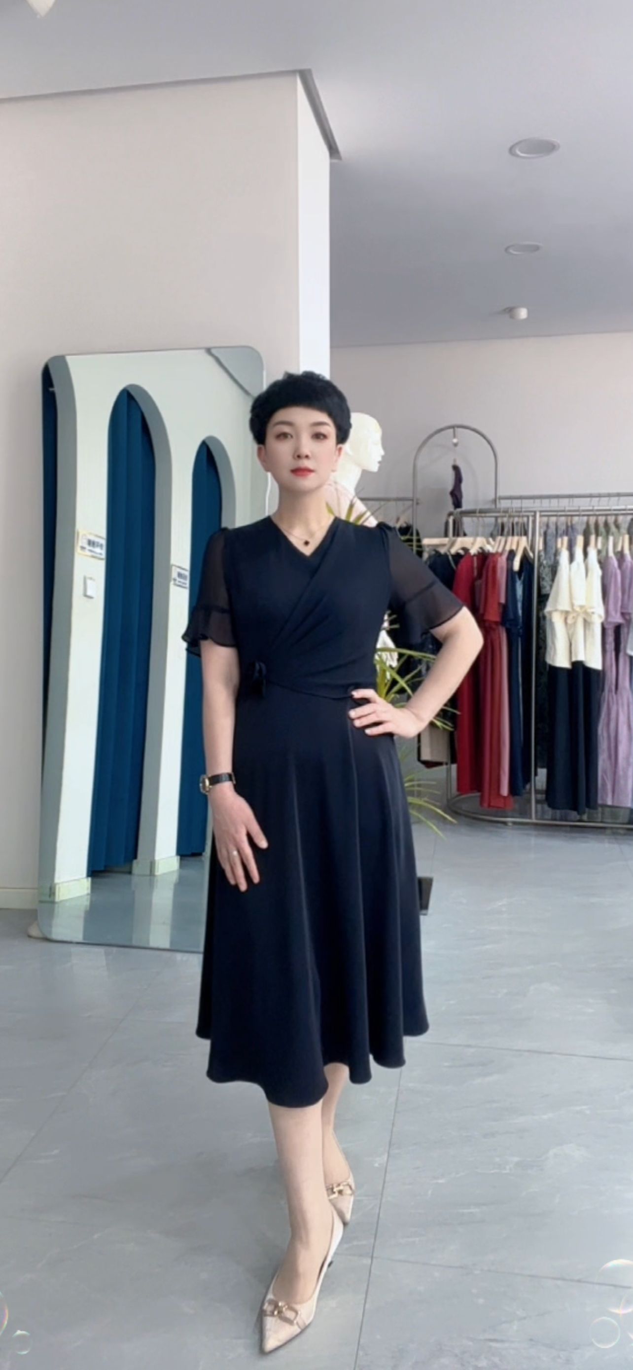 夏季新款气质显瘦清凉修身连衣裙