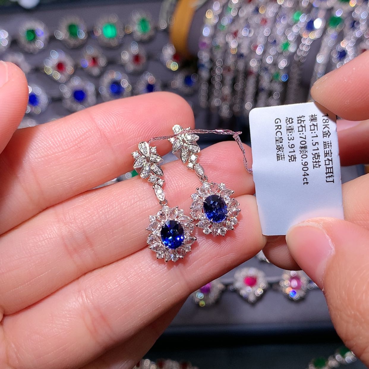 【闪购商品】蓝宝石耳钉18K金镶嵌