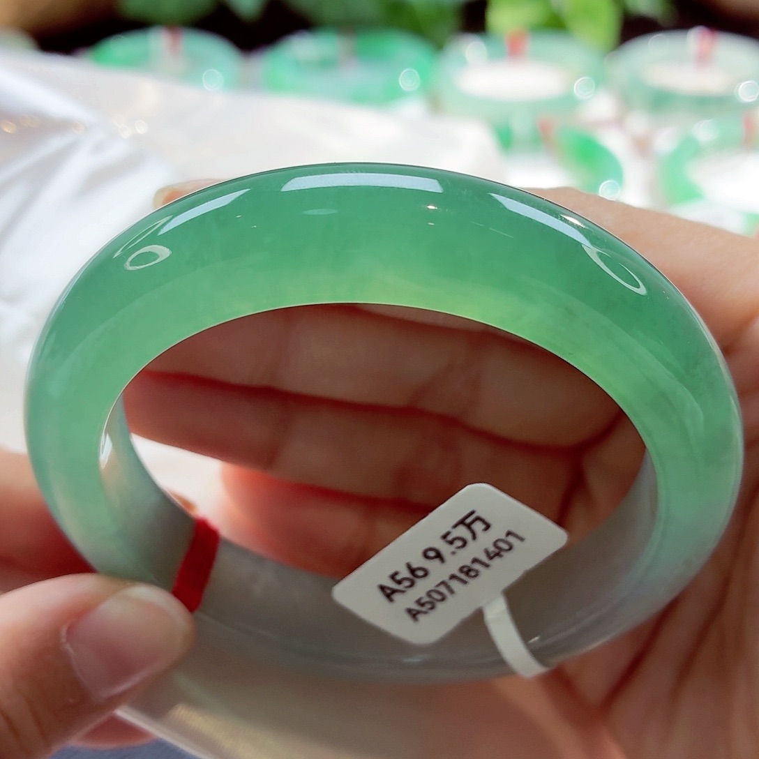 翡翠未镶嵌手镯冰胶油青半山水68-16