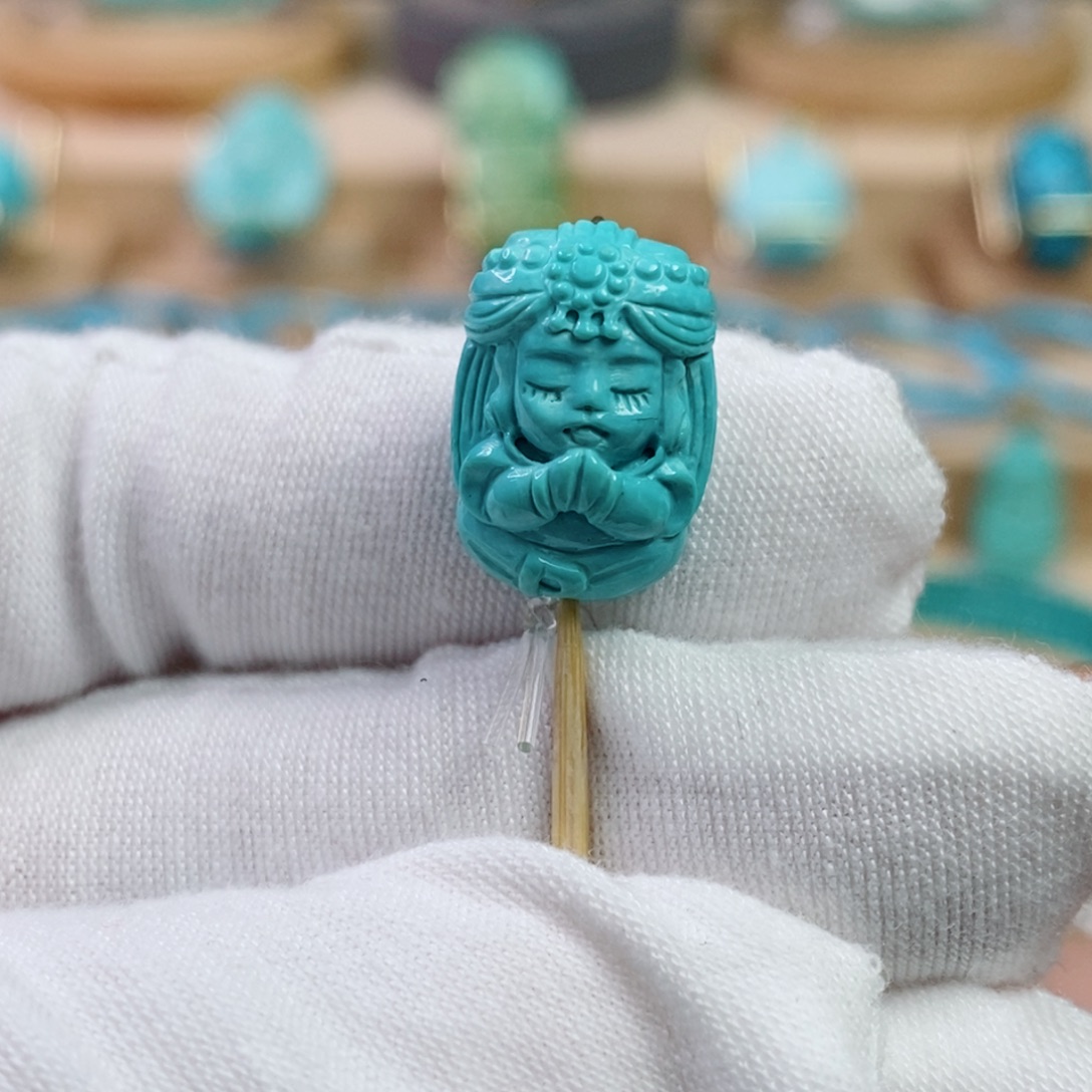 绿松石未镶嵌珠宝奇石