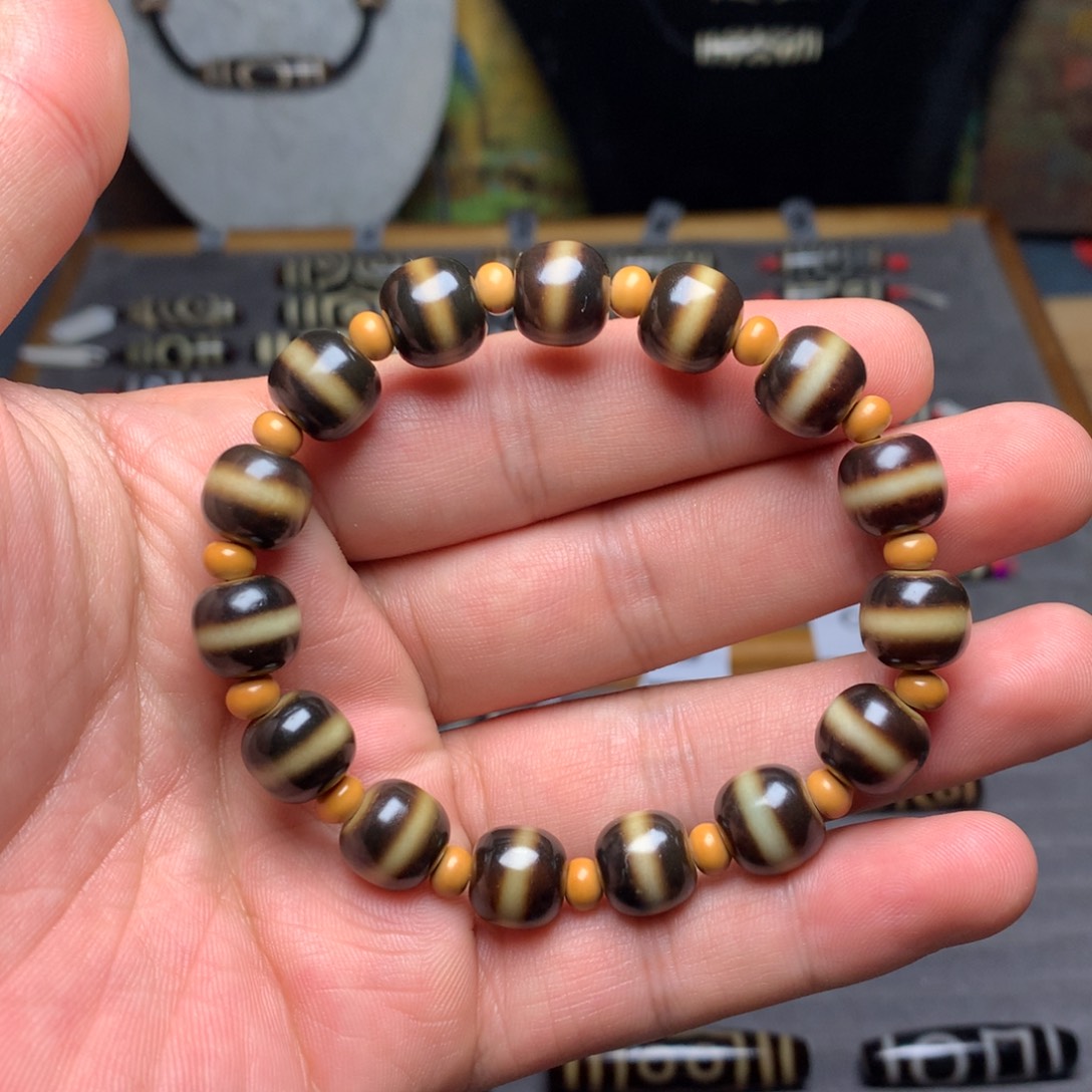 玛瑙/玉髓吊坠(赠链)未镶嵌