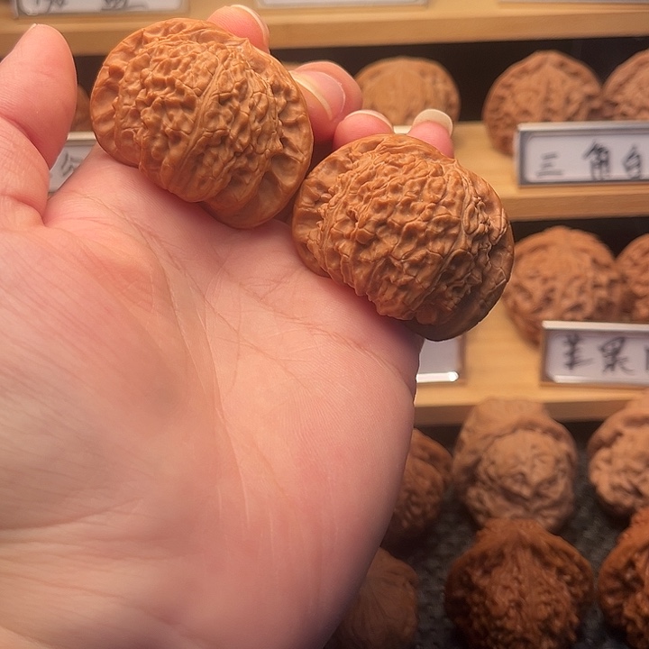 文玩核桃把件46福利款白狮子