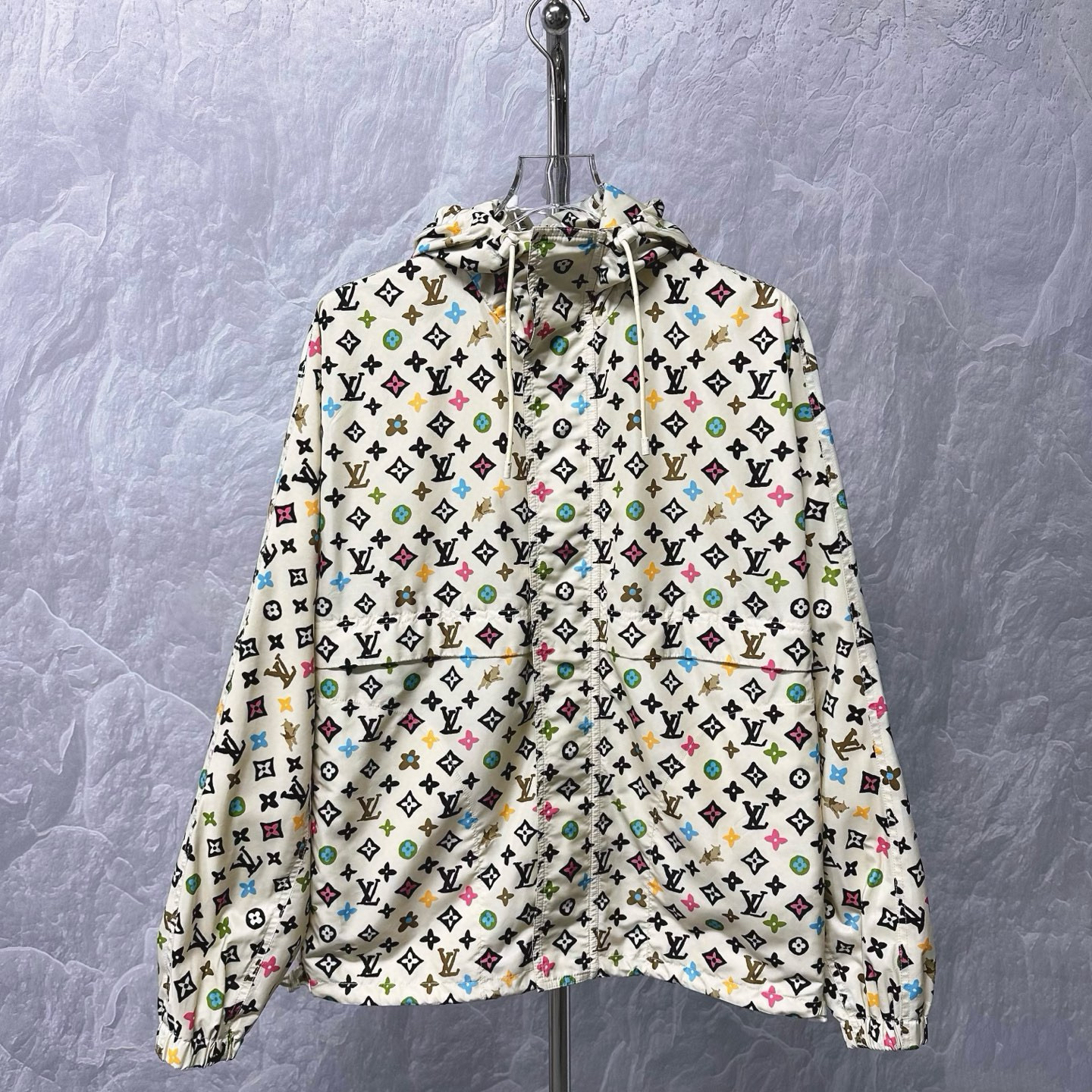 未使用 LouisVuitton/路易威登 FW24 彩色满印连帽外套44码O00151