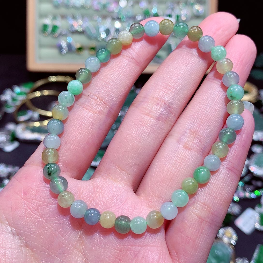 【闪购商品】翡翠吊坠(不含链)未镶嵌
