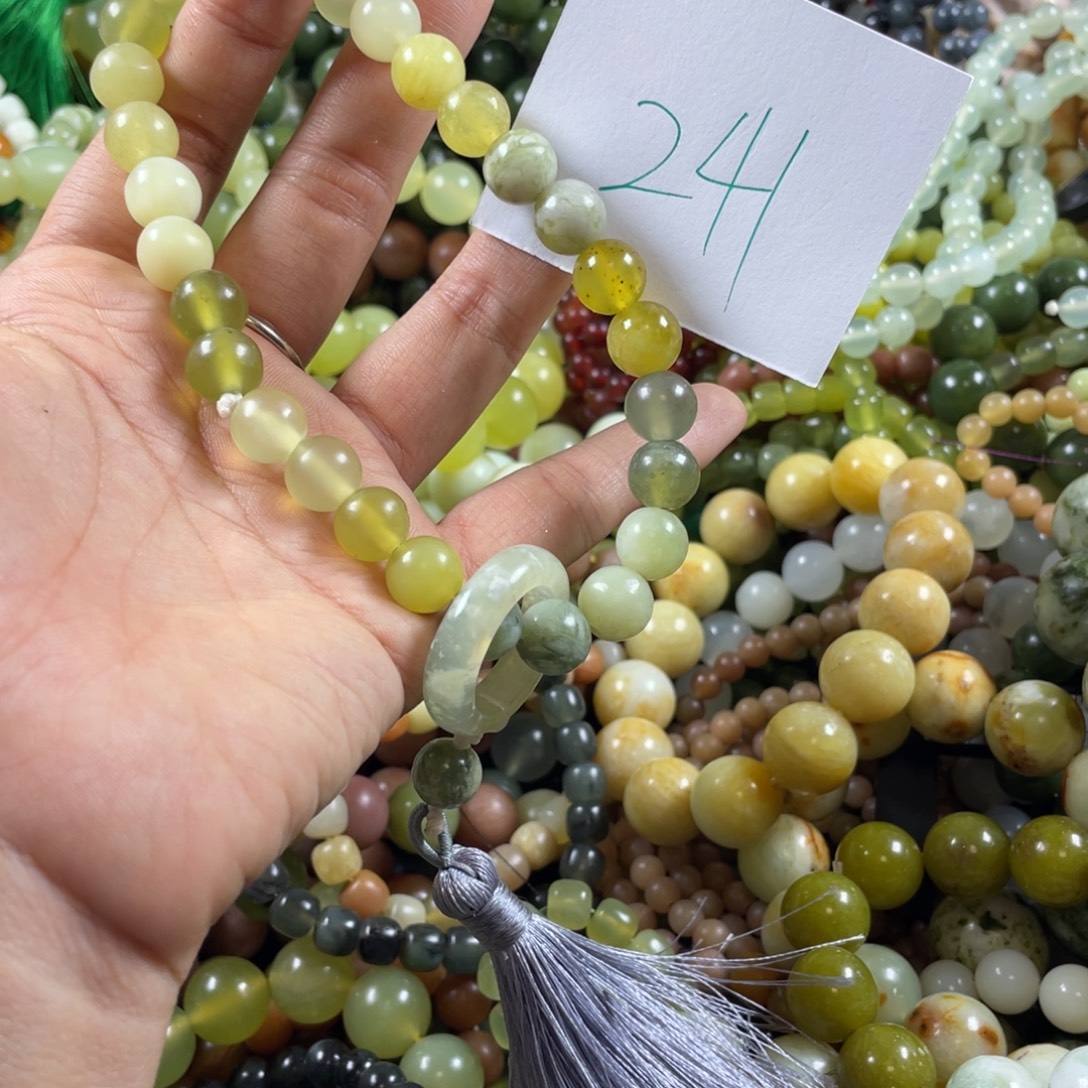 未镶嵌蛇纹石玉手链