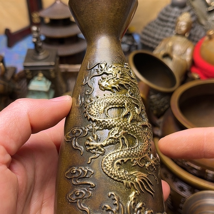 精美铜器批发档口