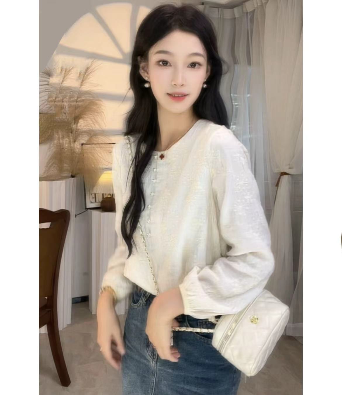 2025秋季新款重工刺绣高级感时尚百搭宽松慵懒风休闲女士减龄衬衫