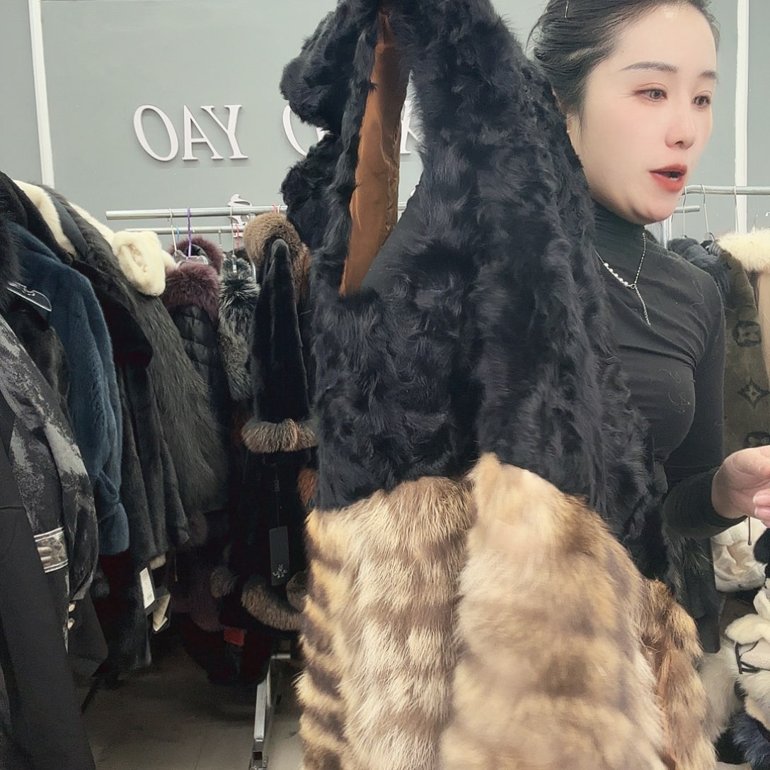 姚小妖家高端皮草