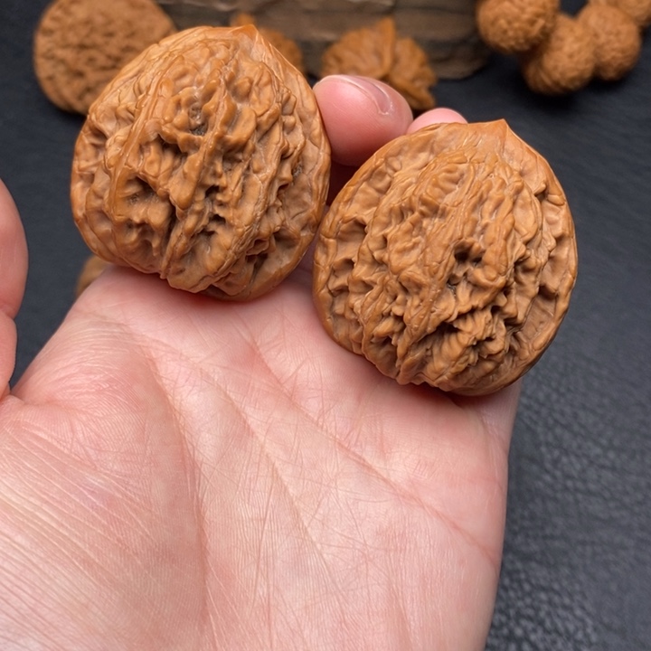 桃核把件尺寸40麦虎