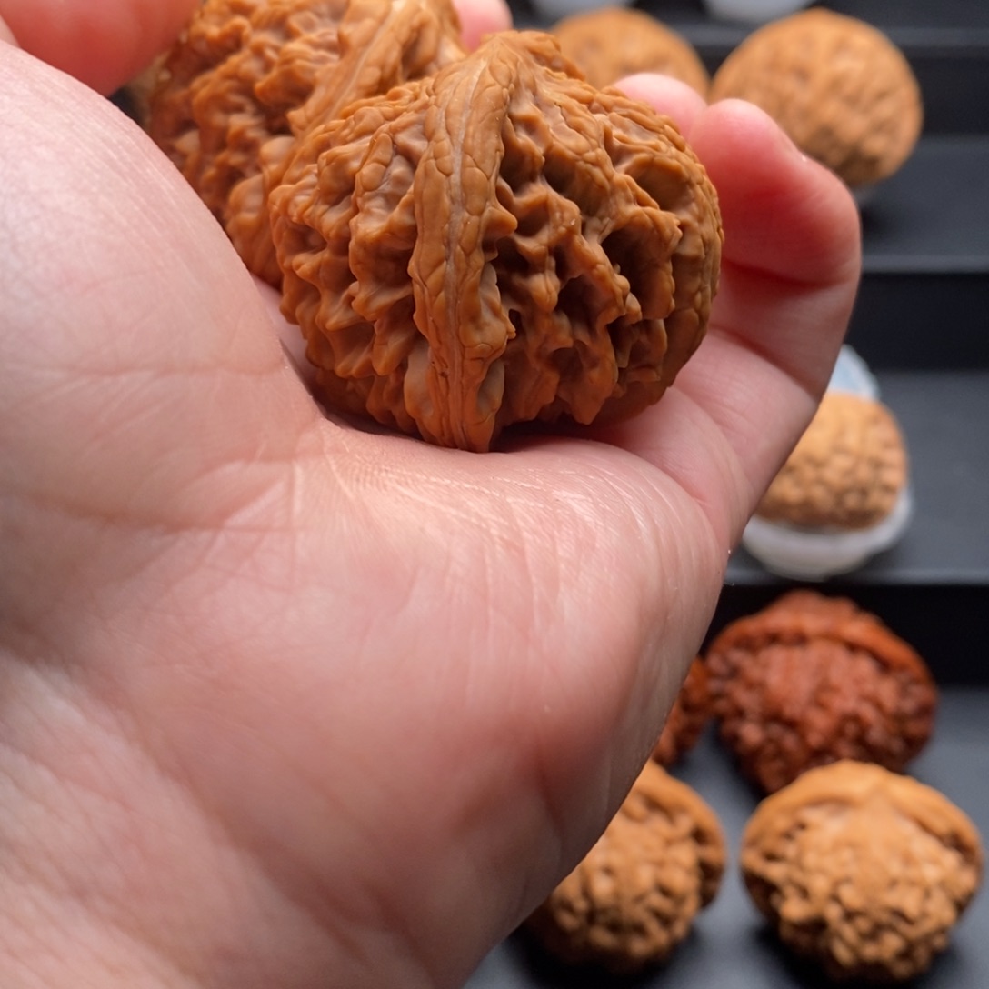 文玩核桃把件「****」核为贵