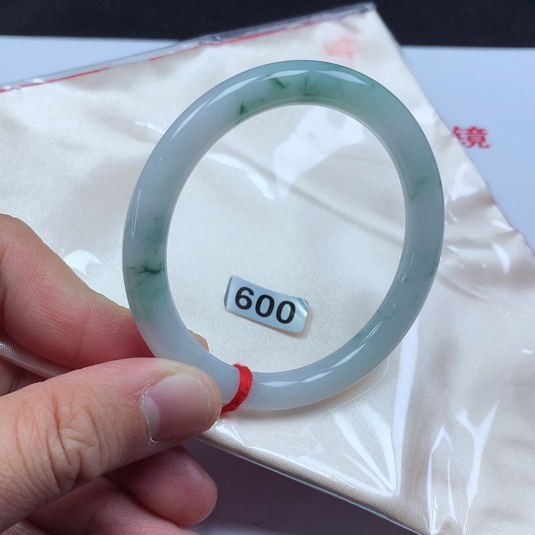 翡翠手镯未镶嵌54圆条