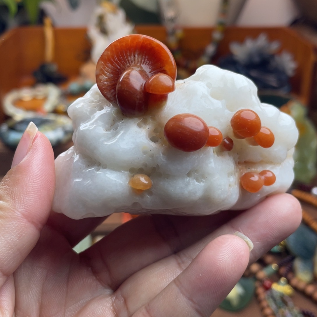 蛇纹石玉未镶嵌吊坠